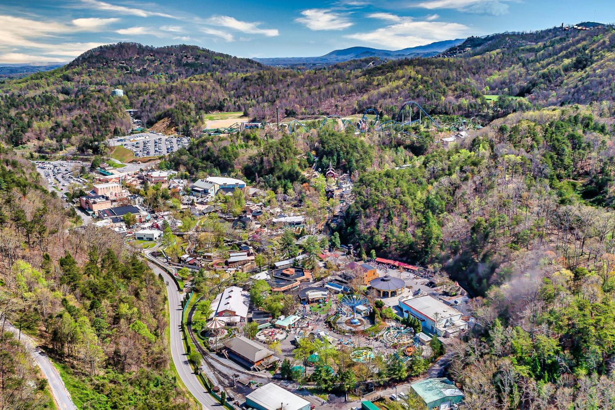Epic Mountain Views, Hot Tub, Game Room, Sleeps 10 سيفيرفيل المظهر الخارجي الصورة
