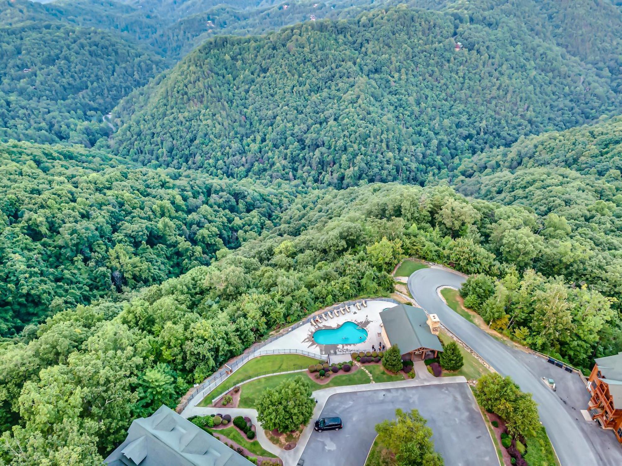Epic Mountain Views, Hot Tub, Game Room, Sleeps 10 سيفيرفيل المظهر الخارجي الصورة