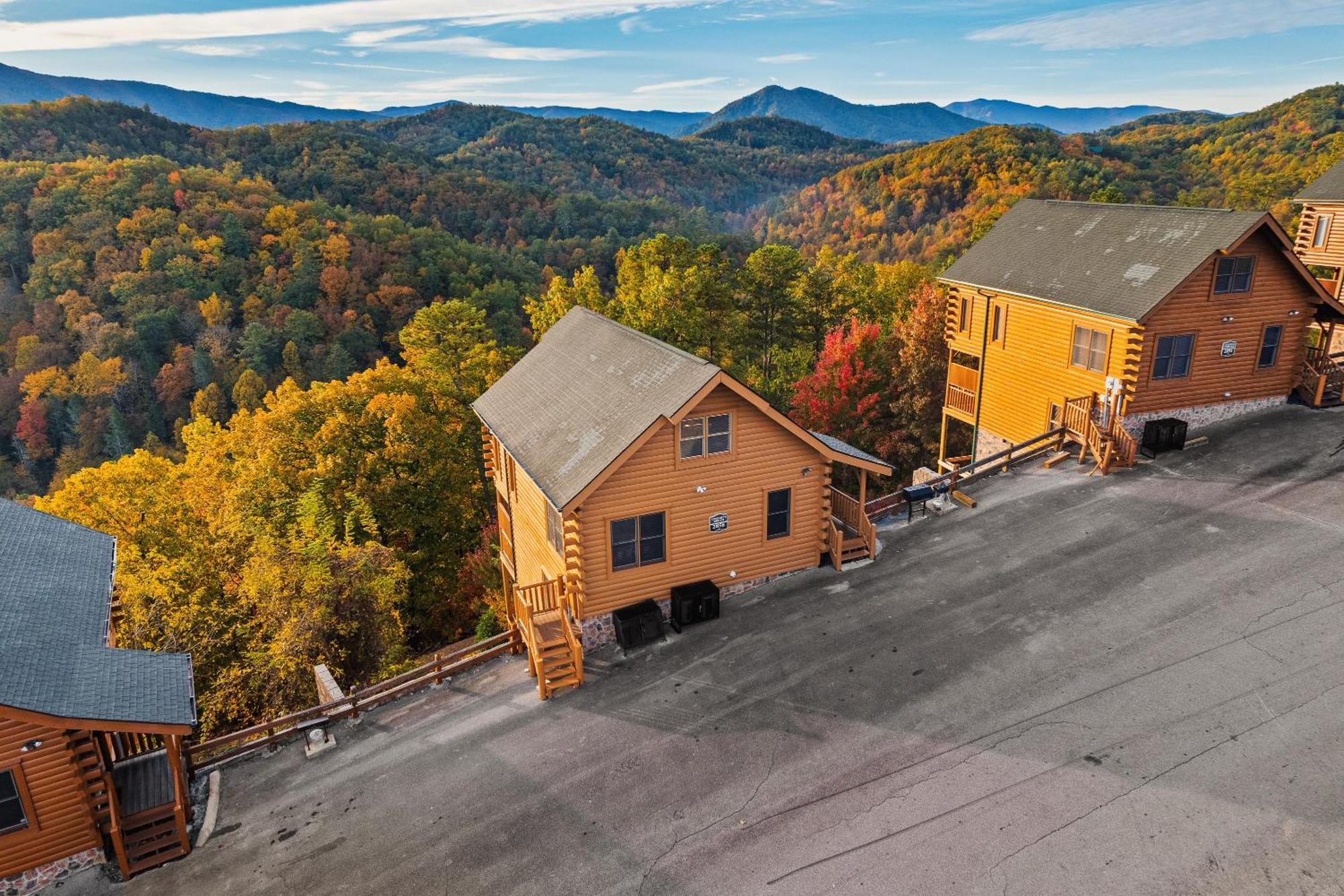 Epic Mountain Views, Hot Tub, Game Room, Sleeps 10 سيفيرفيل المظهر الخارجي الصورة