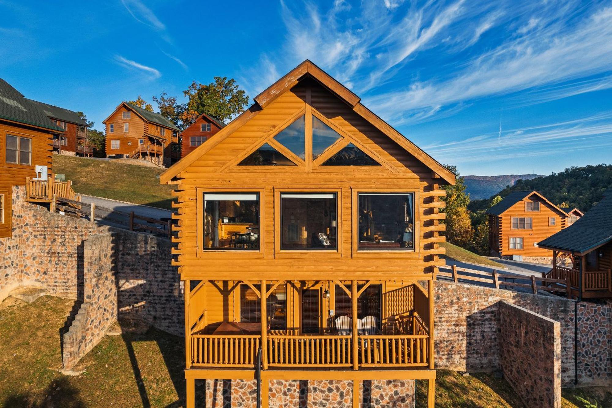Epic Mountain Views, Hot Tub, Game Room, Sleeps 10 سيفيرفيل المظهر الخارجي الصورة