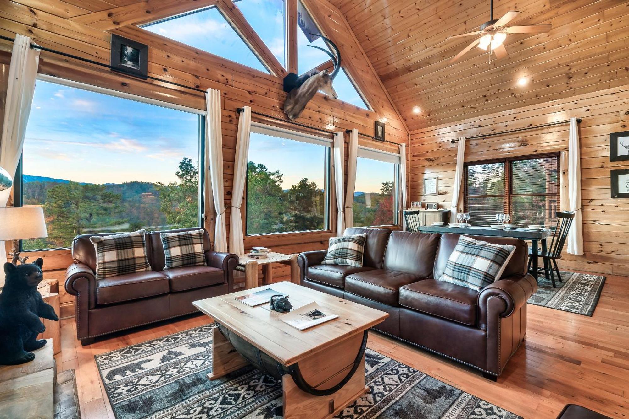 Epic Mountain Views, Hot Tub, Game Room, Sleeps 10 سيفيرفيل المظهر الخارجي الصورة