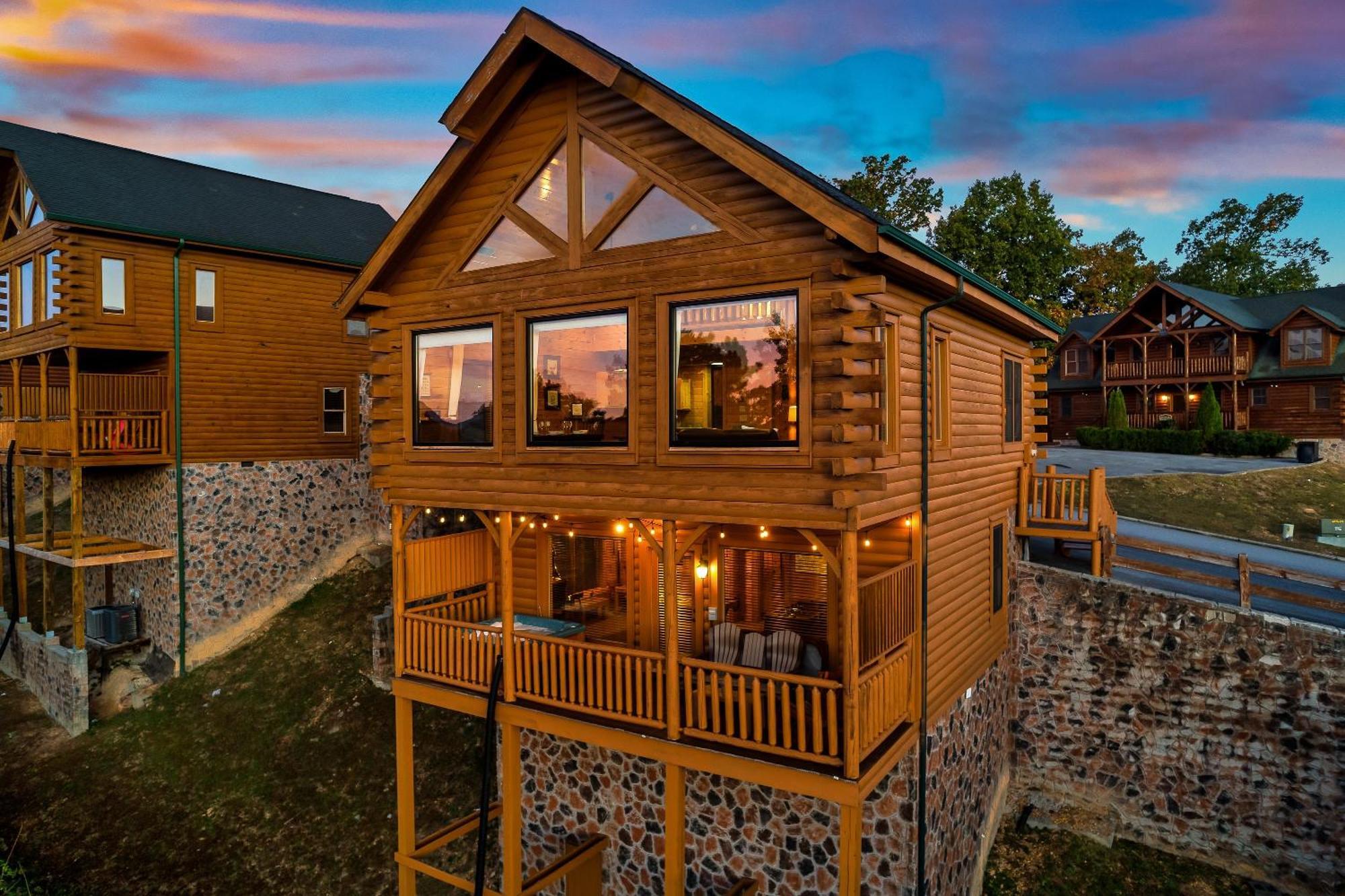 Epic Mountain Views, Hot Tub, Game Room, Sleeps 10 سيفيرفيل المظهر الخارجي الصورة