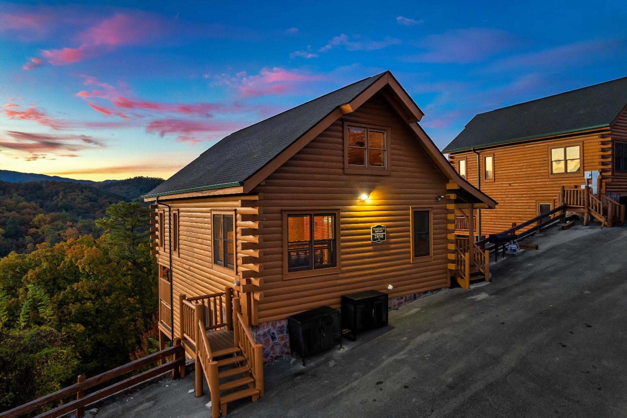 Epic Mountain Views, Hot Tub, Game Room, Sleeps 10 سيفيرفيل المظهر الخارجي الصورة